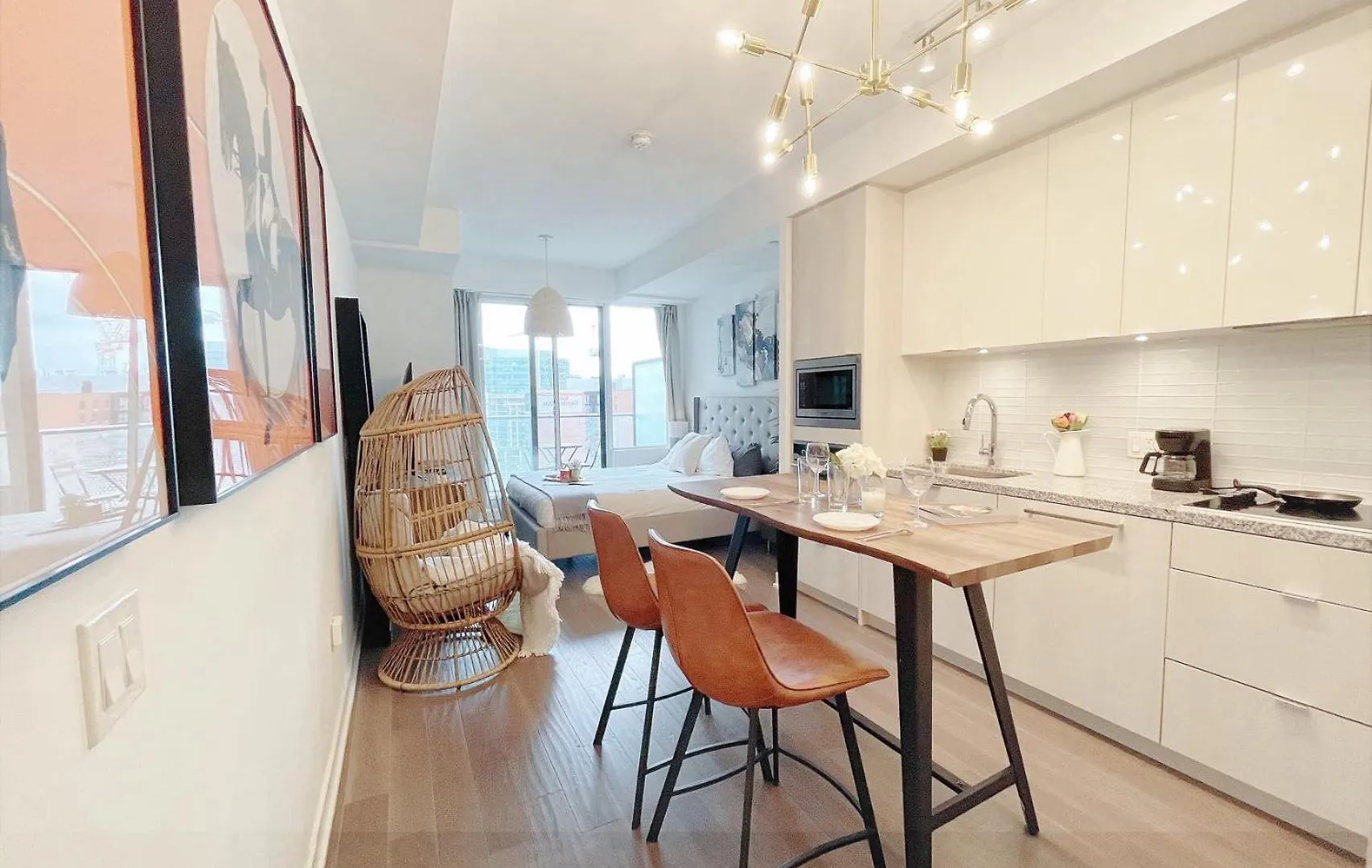 Apartment King Suites In Downtown Toronto Near Cn Tower Rogers Centre B Canada