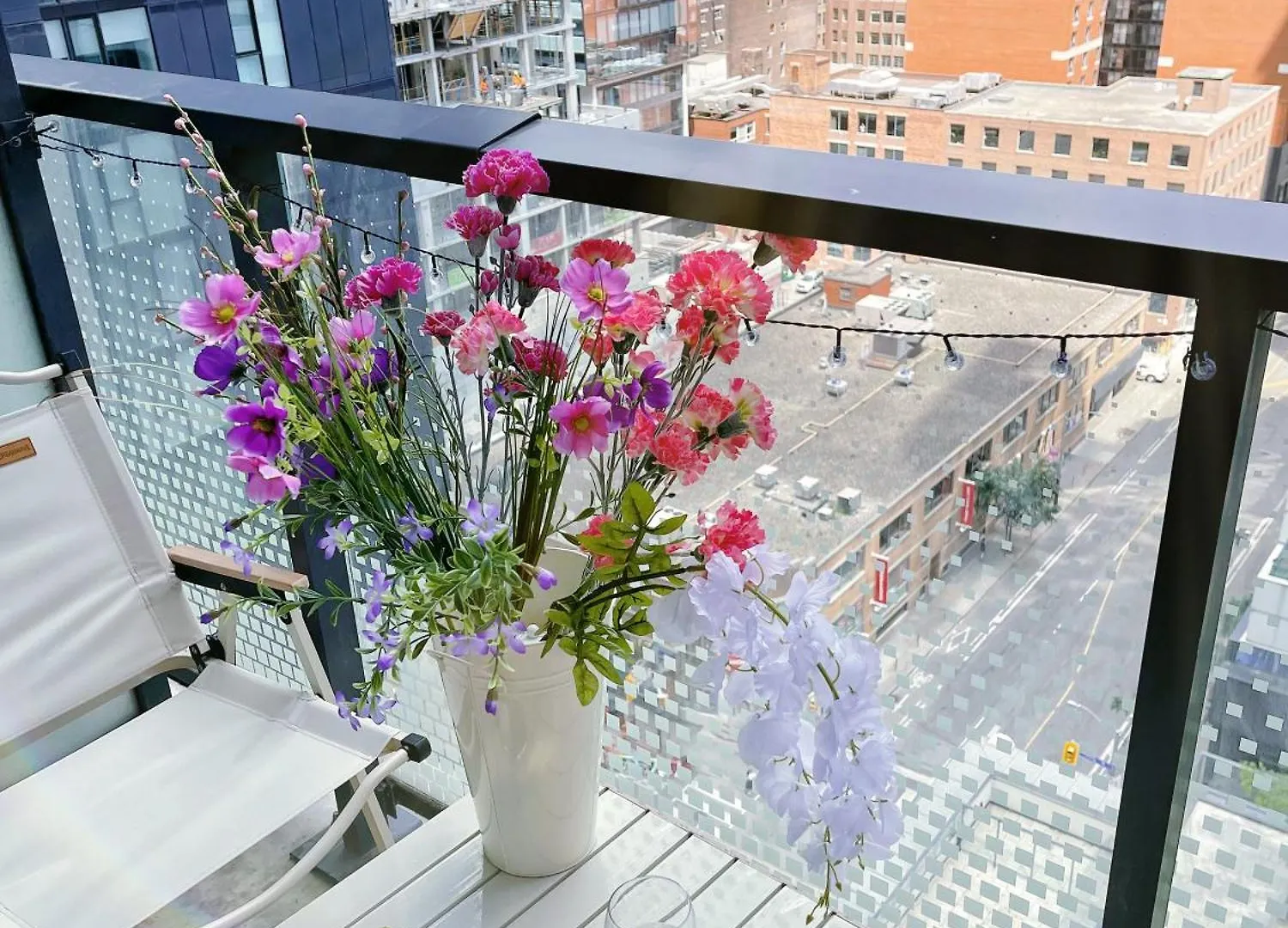 King Suites In Downtown Toronto Near Cn Tower Rogers Centre B 0*,  Canada